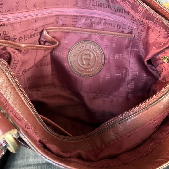 Vintage Burgundy Genuine Leather Gold Toned Hardware Satchel Handbag - Picture 7 of 12